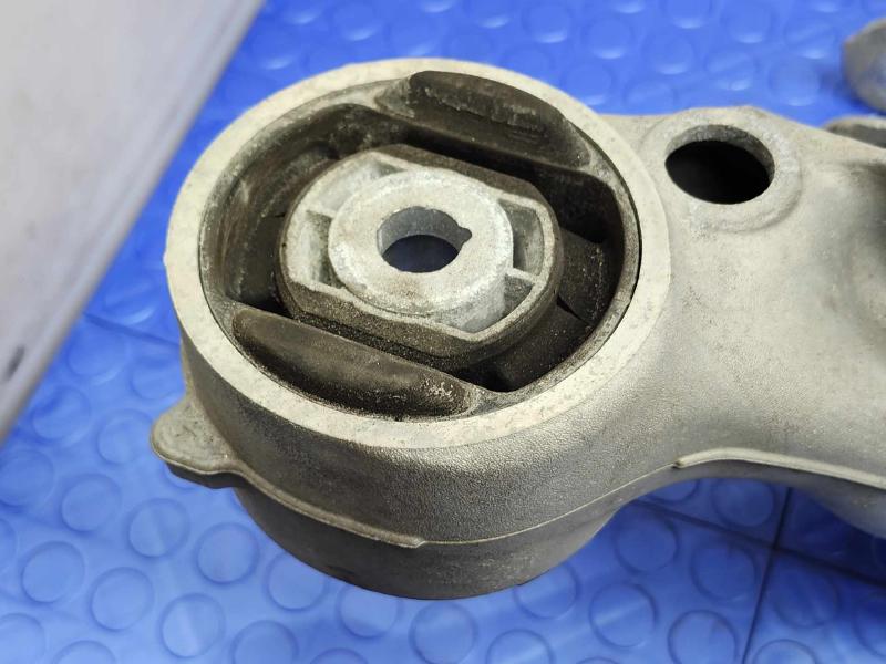 2011 BMW 535i Crossmember/Cradle/Undercarria