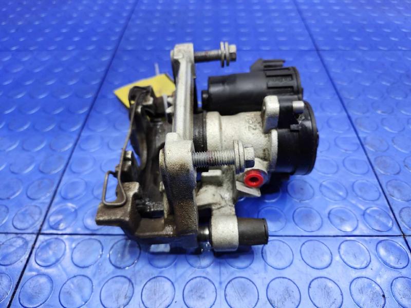 2021 Ford Escape Caliper