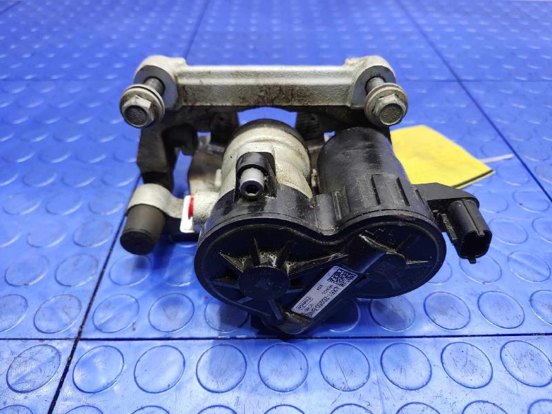 2021 Ford Escape Caliper