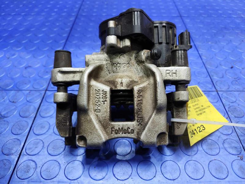 2021 Ford Escape Caliper