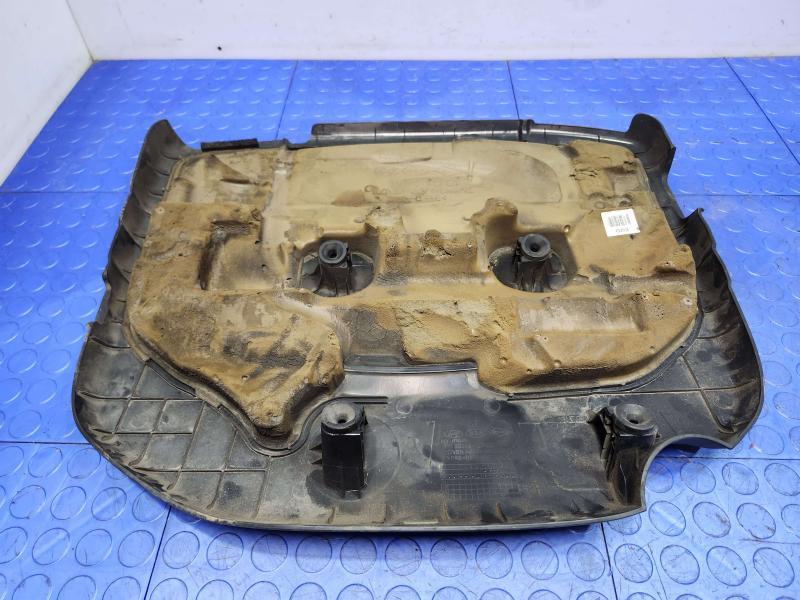 2016 Kia Sedona Engine Cover