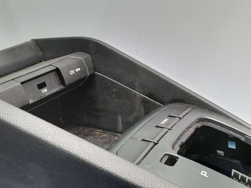 2021 Kia Rio Front Console