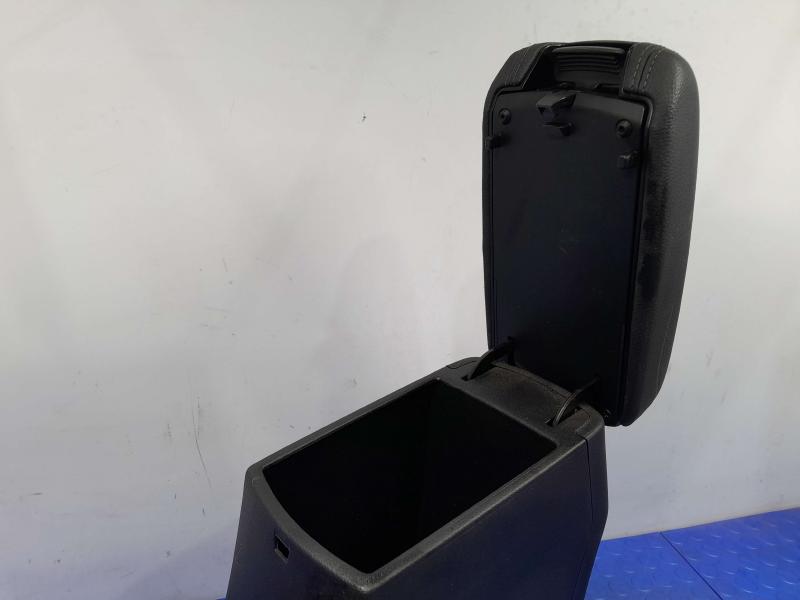 2021 Kia Rio Front Console