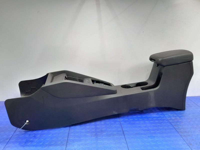 2021 Kia Rio Front Console