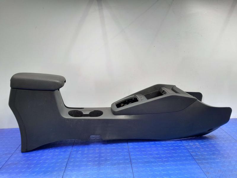 2021 Kia Rio Front Console