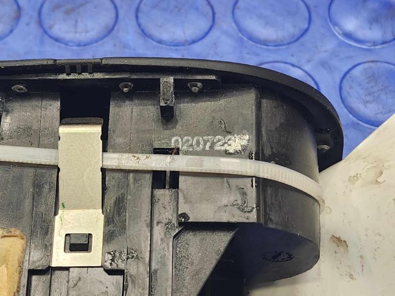 2002 Ford F-150 Headlight Switch (Dash Mtd)