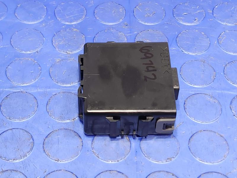 2013 Toyota Prius Chassis Brain Box