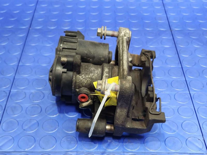 2020 Ford Escape Caliper