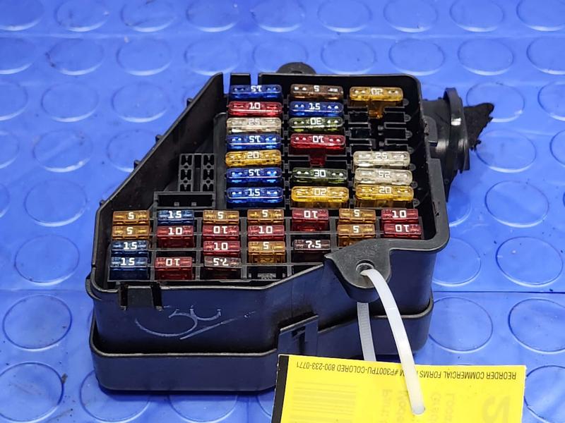 2005 Volkswagen Jetta Cabin Fuse Box