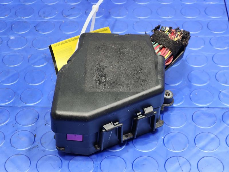 2005 Volkswagen Jetta Cabin Fuse Box