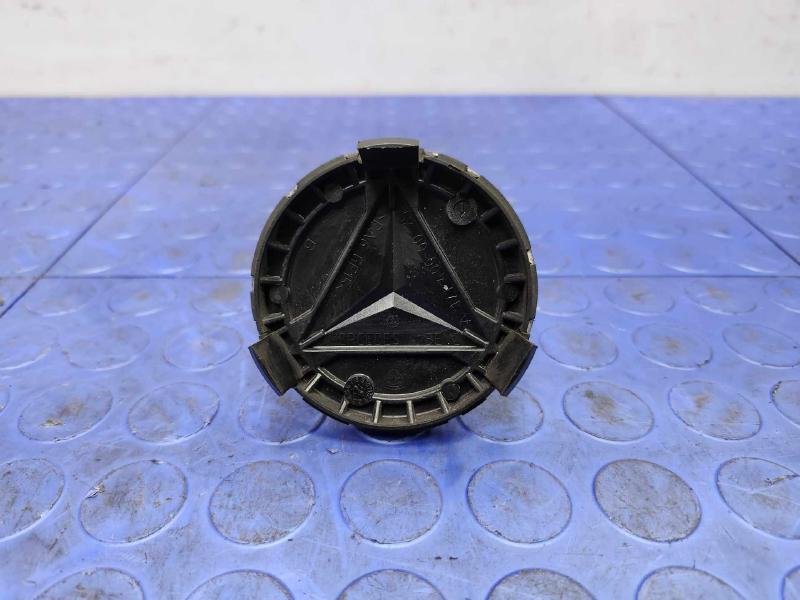 2012 Mercedes R-Class Center Cap