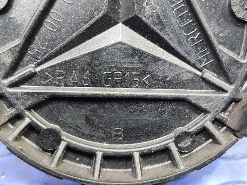 2012 Mercedes R-Class Center Cap