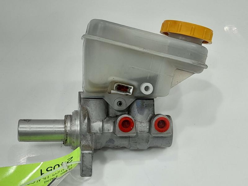 2015 - 2017 Subaru Outback Legacy 2.5L CVT Brake Master Cylinder Assembly OEM 26449FJ010