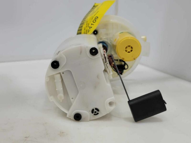 2011-2016 Hyundai Elantra Sedan Tank Mounted Fuel Pump Assembly OEM 311103X500