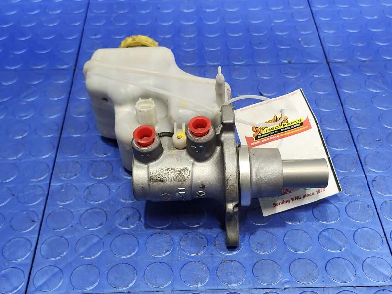 2010 Dodge Challenger Master Cylinder