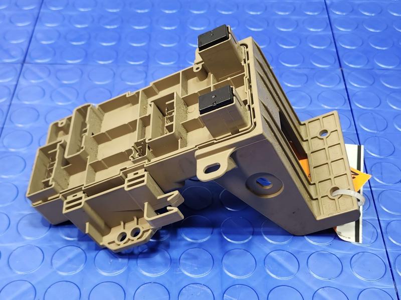 2014-2016 Subaru Forester Cabin Fuse Box Relay Junction Box OEM 82201FJ110