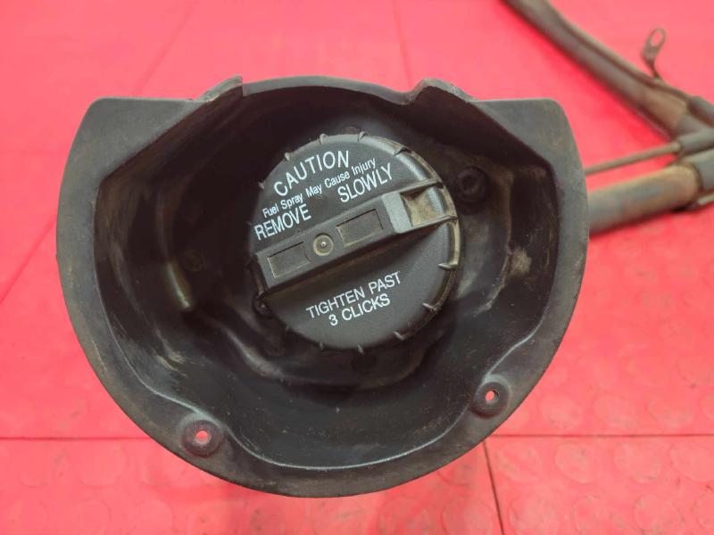 2007 Chevrolet Cobalt Fuel Filler Neck