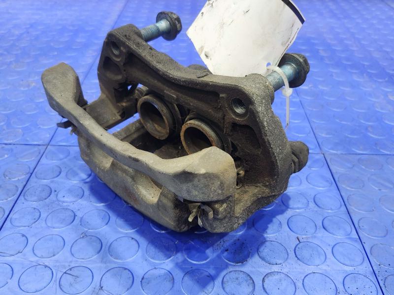 2013 Nissan Pathfinder Caliper