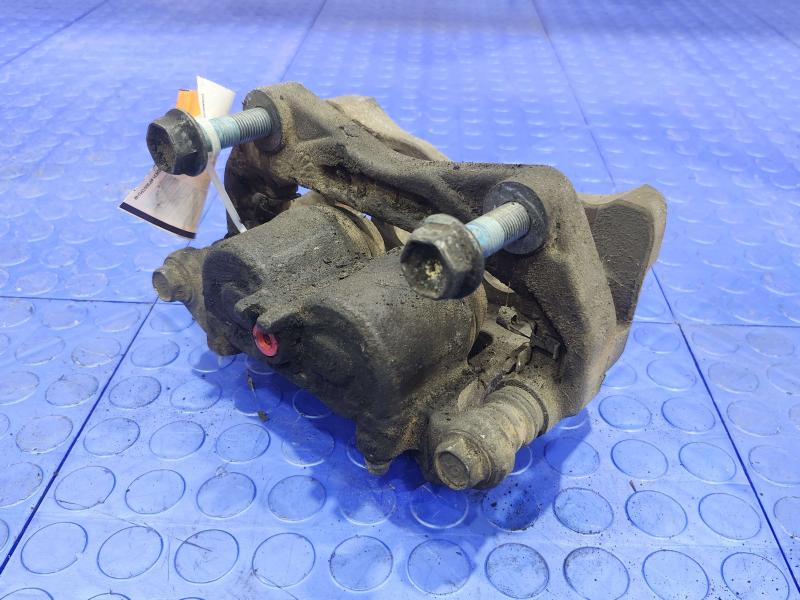 2013 Nissan Pathfinder Caliper