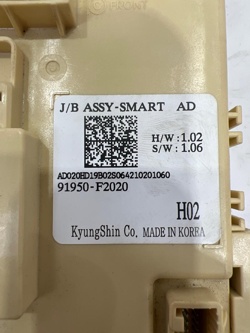 2016 - 2018 Hyundai Elantra Sedan Instrument Panel Junction Box Assembly OEM 91950-F2020