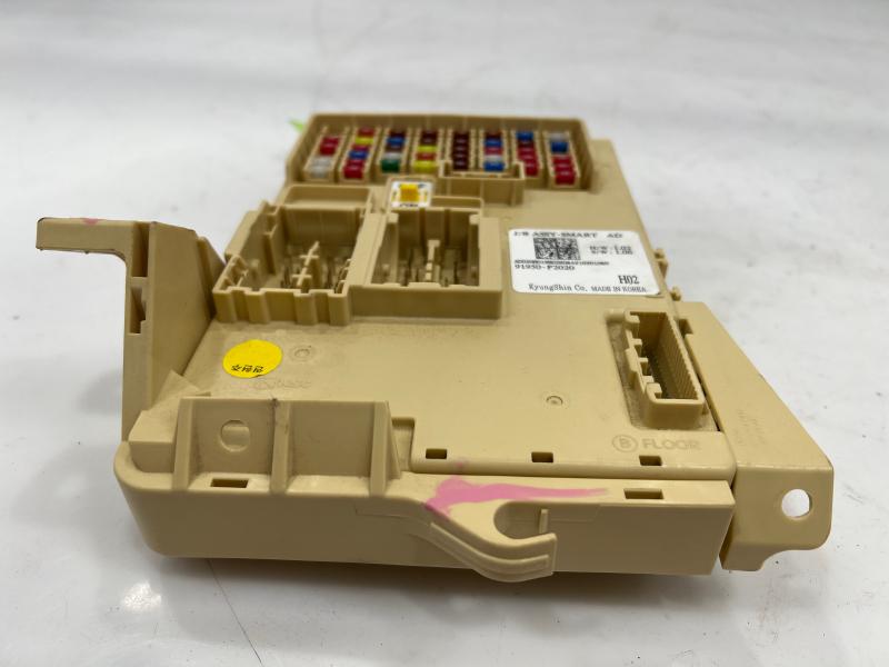 2016 - 2018 Hyundai Elantra Sedan Instrument Panel Junction Box Assembly OEM 91950-F2020