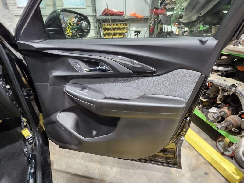 2023 Chevrolet Trailblazer Front Door Trim Panel