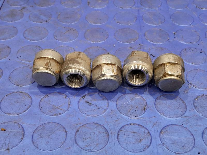2011 Honda Pilot Lug Nuts