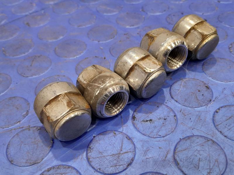 2011 Honda Pilot Lug Nuts