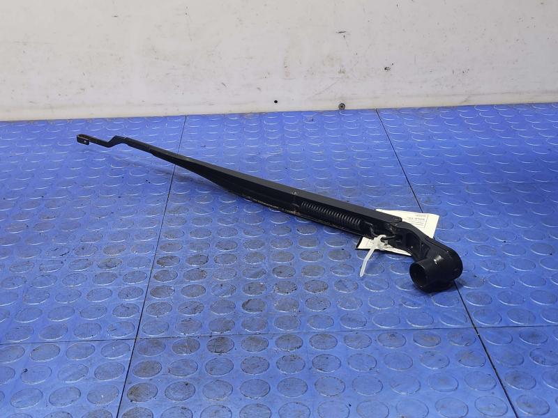 2014 Dodge Durango Wiper Arm