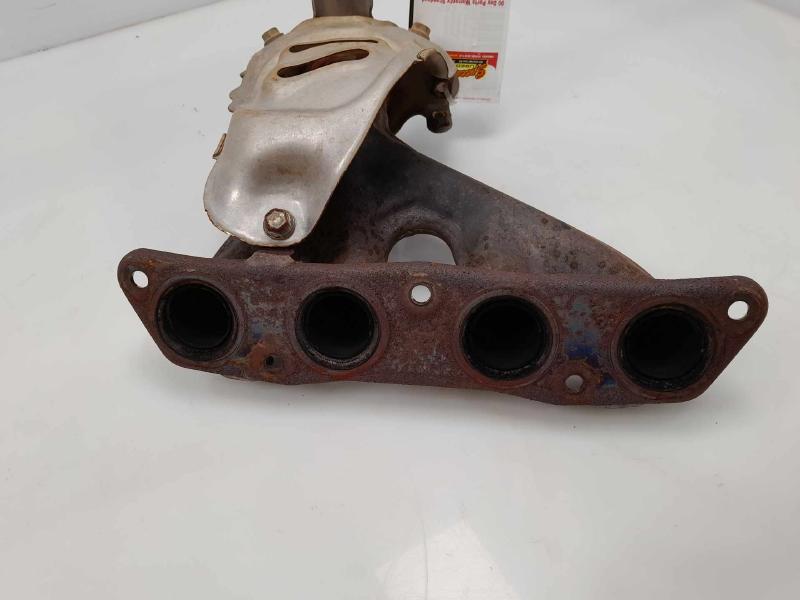 2015 Toyota Corolla Exhaust Manifold