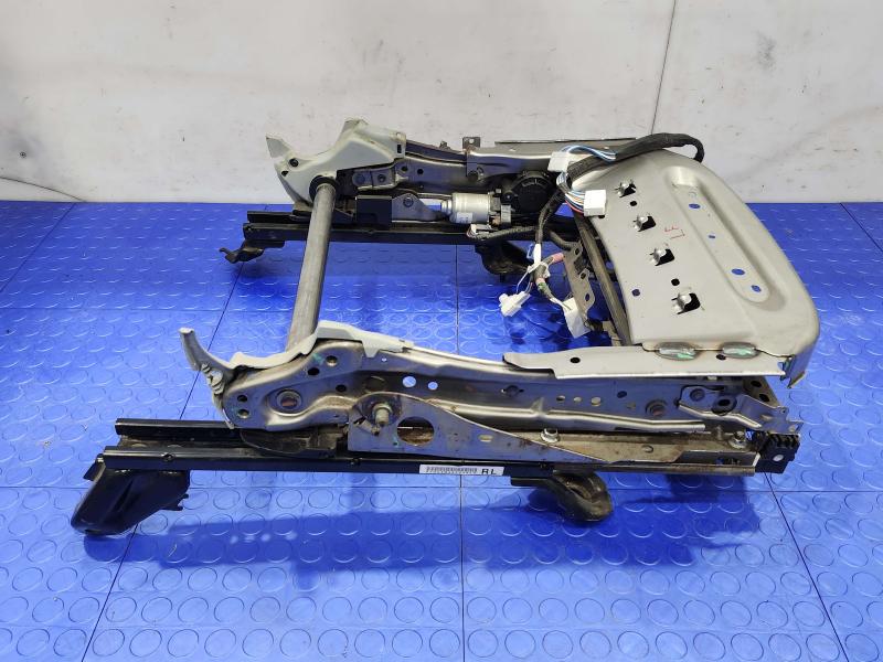 2013 Toyota Prius Seat Track