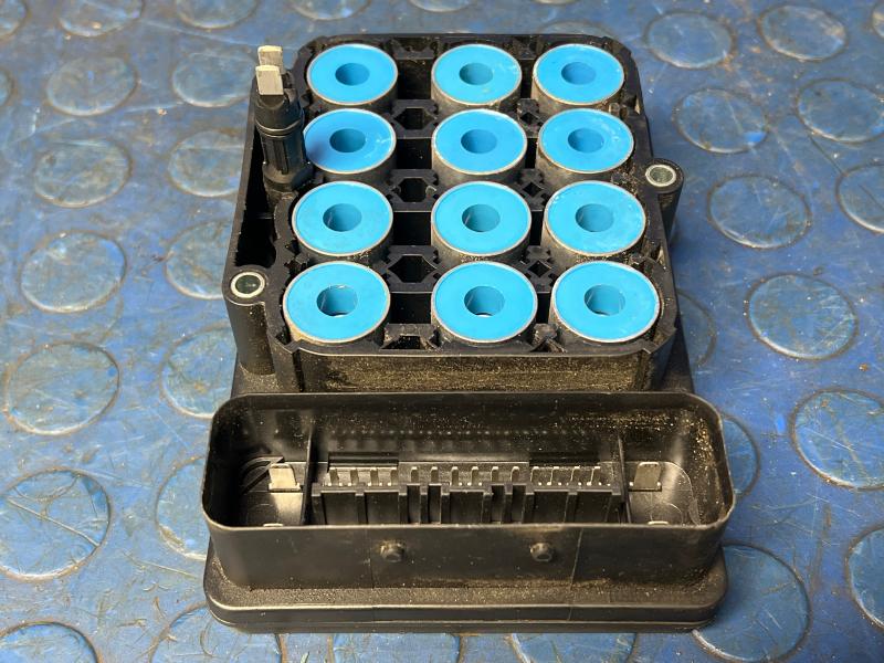 2011 Nissan Titan Chassis Brain Box