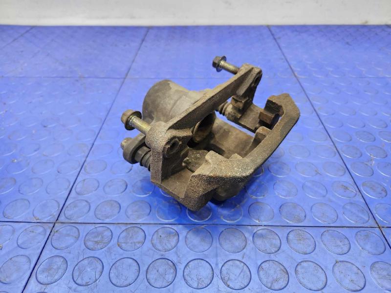 2015 Subaru Forester Caliper
