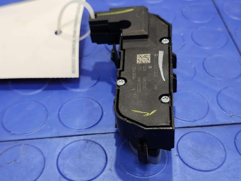 2017 Mercedes C-Class Door Switch Front