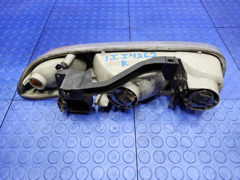 2001 Saturn Cpe Headlamp Assembly