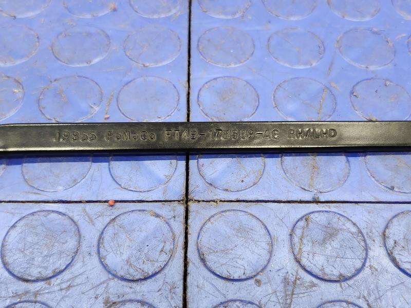 2016 Ford Edge Wiper Arm