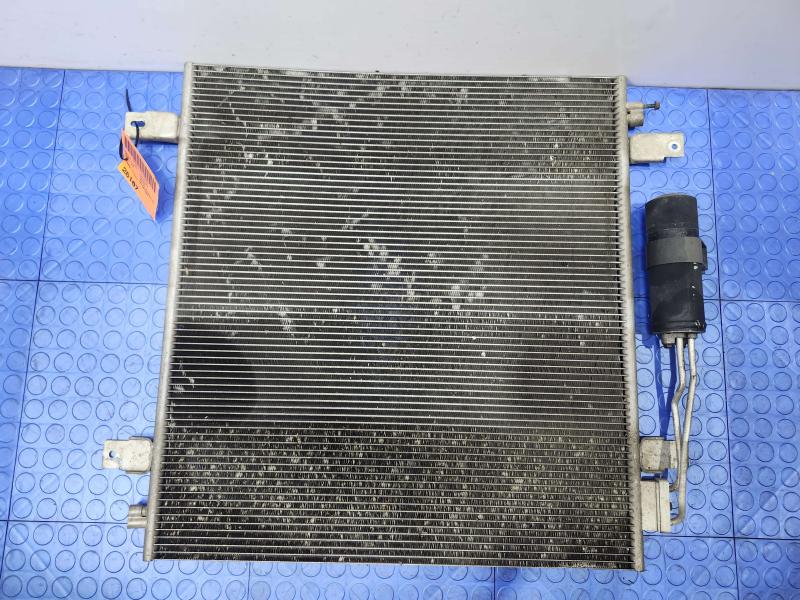 2011 Infiniti QX56 Condenser
