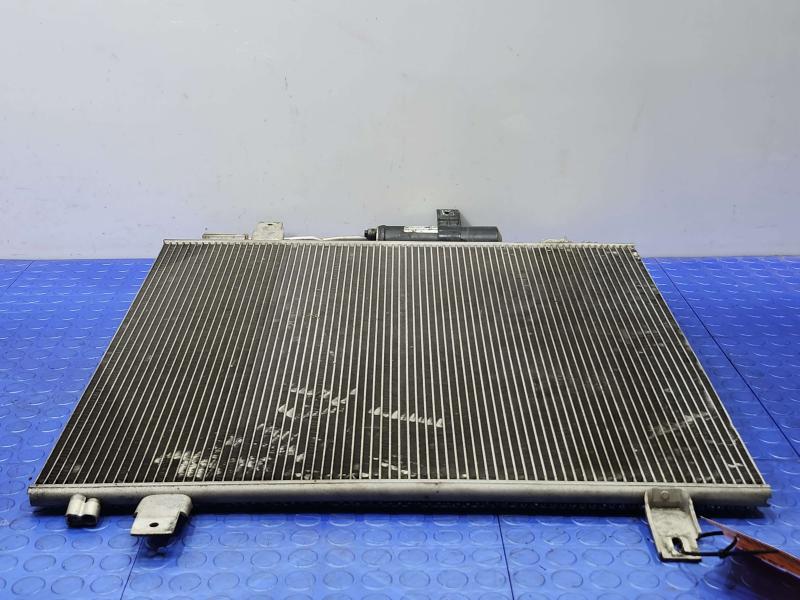 2011 Infiniti QX56 Condenser