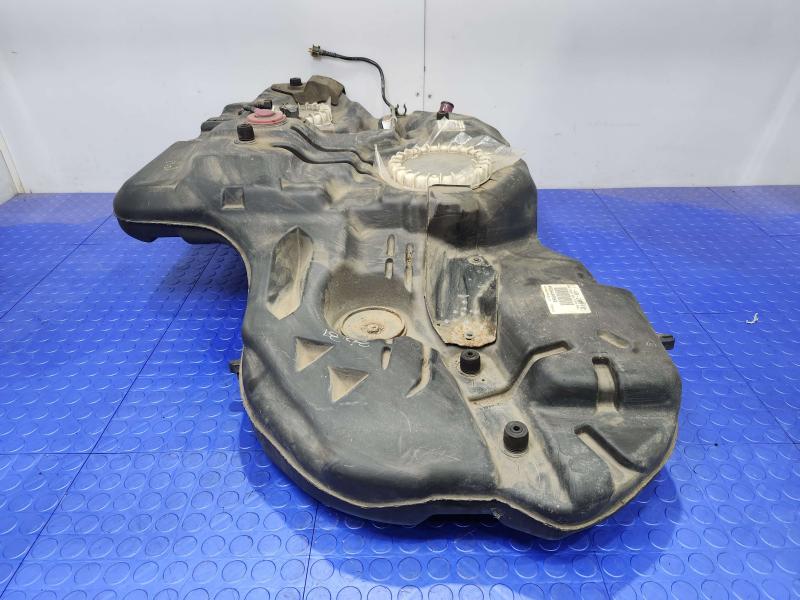 2004-2006 Lexus RX350 Fuel Tank Assembly Gas Tank Genuine OEM 770010E010