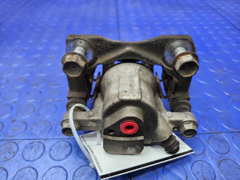 2015 Toyota Avalon Caliper