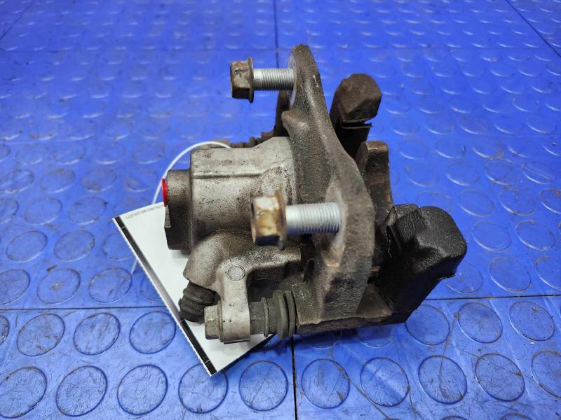 2015 Toyota Avalon Caliper
