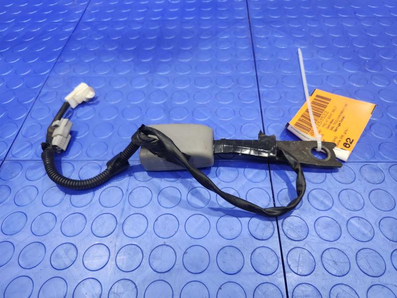 2006 Toyota 4Runner Front Seat Belt