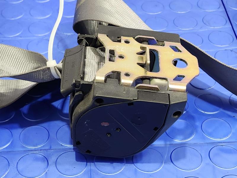 2005 Volkswagen Jetta Rear Seat Belt