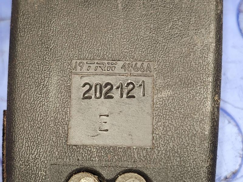2012 Ford F-250 Super Duty Front Seat Belt