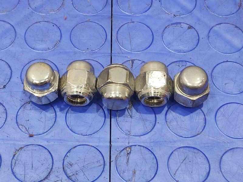 2021 Nissan Sentra Lug Nuts
