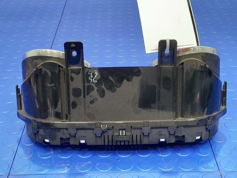 2017 Jaguar XE 2.0L Diesel Intrument Cluster Speedometer OEM HX7310849BE