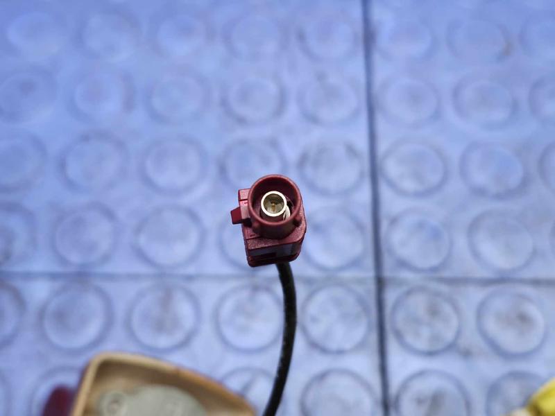 2011-2012 Buick Lacrosse Radio Antenna Assembly Maroon GAW OEM 20786830