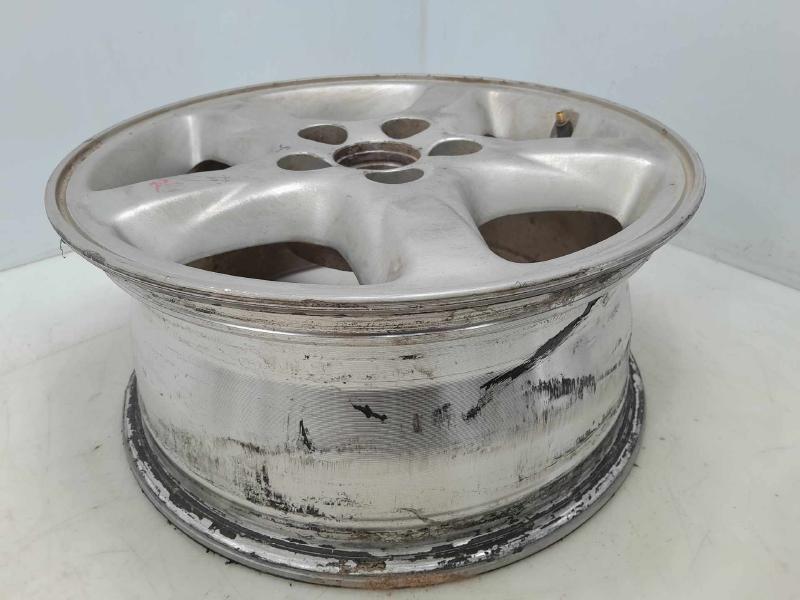 2002 Toyota RAV4 Wheel