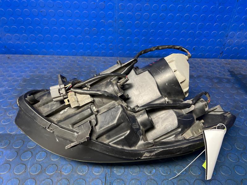 2004 Nissan Maxima Headlamp Assembly
