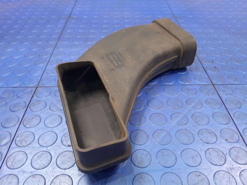 2010-2015 Hyundai Tucson 2.0L Engine Air Intake Duct Genuine OEM 282102S000
